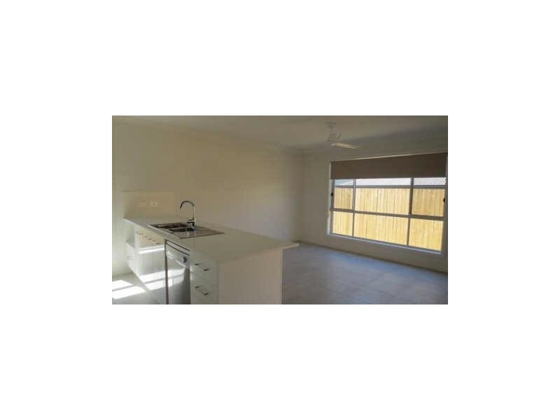 54  Cummings Circuit, Willow Vale QLD 4209