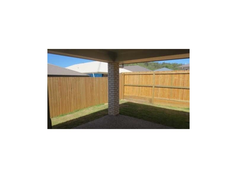 54  Cummings Circuit, Willow Vale QLD 4209