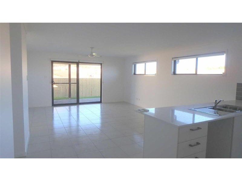 30  Augusta Boulevarde, Pimpama QLD 4209