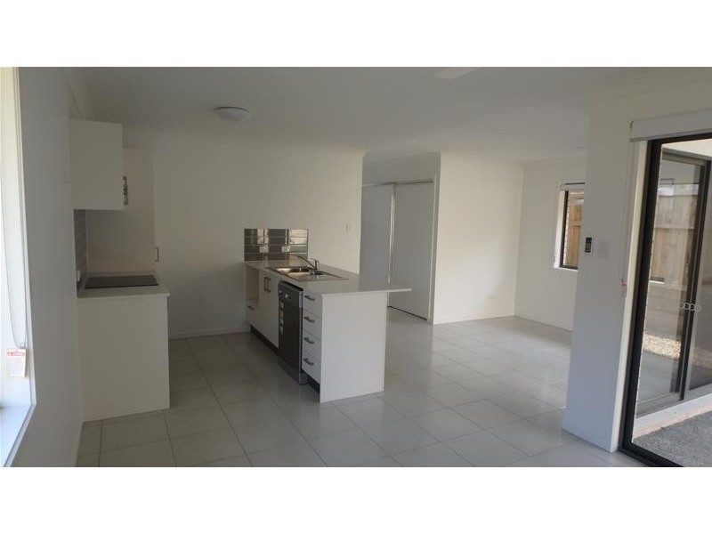 20 Milbrook Crescent, Pimpama QLD 4209