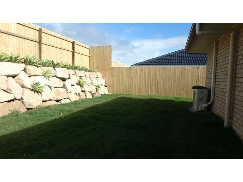 20 Milbrook Crescent, Pimpama QLD 4209