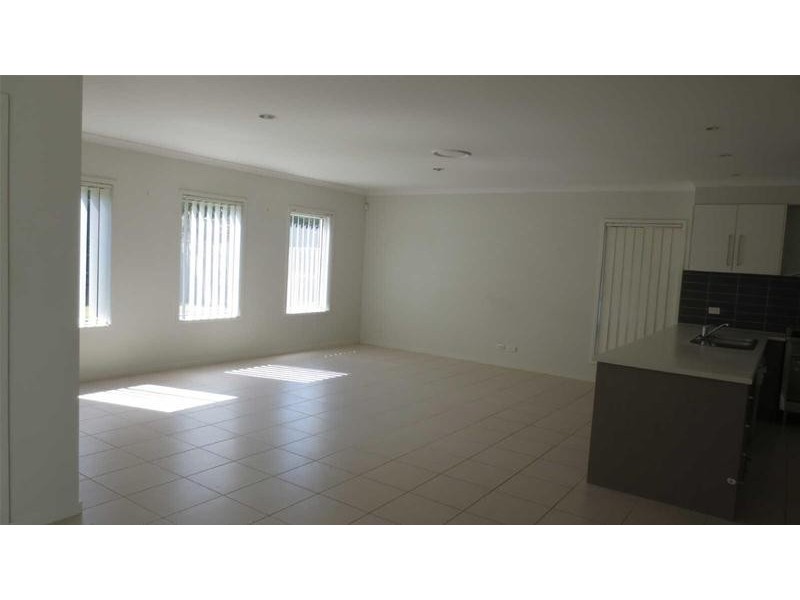 4 Bishopwood Court, Upper Coomera QLD 4209