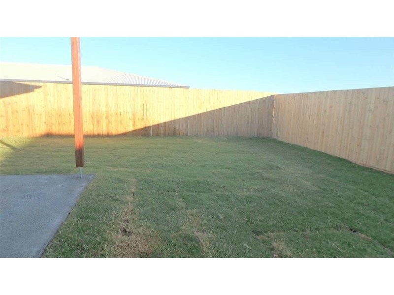 25 Augusta Boulevard, Pimpama QLD 4209