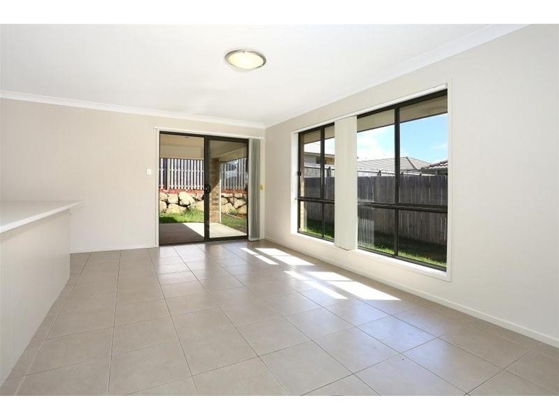 11 John  Crescent, Pimpama QLD 4209