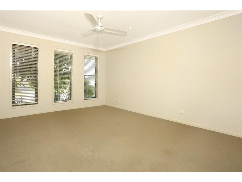 11 John  Crescent, Pimpama QLD 4209