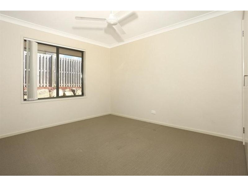 11 John  Crescent, Pimpama QLD 4209