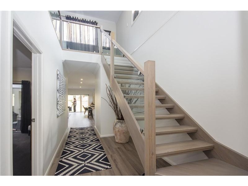 39 Hans Street, Upper Coomera QLD 4209