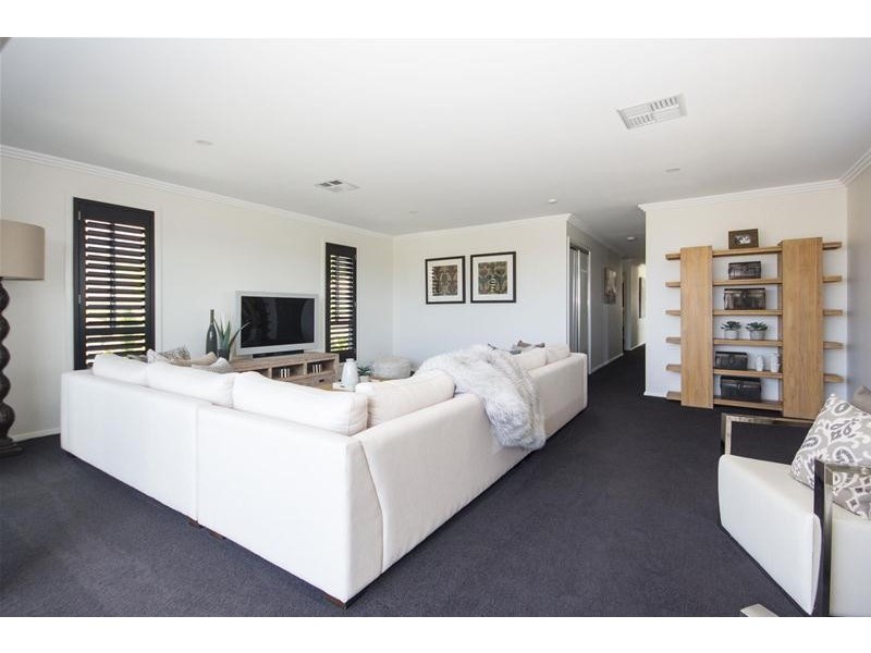 39 Hans Street, Upper Coomera QLD 4209