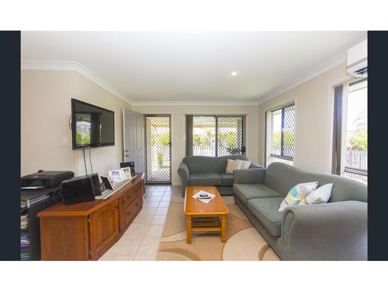 2/5 Schmarr Avenue, Upper Coomera QLD 4209