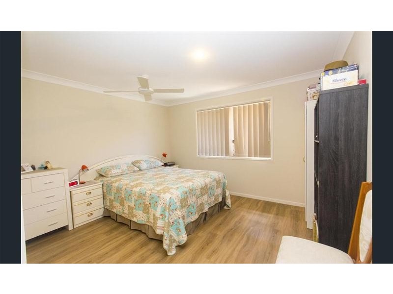 2/5 Schmarr Avenue, Upper Coomera QLD 4209