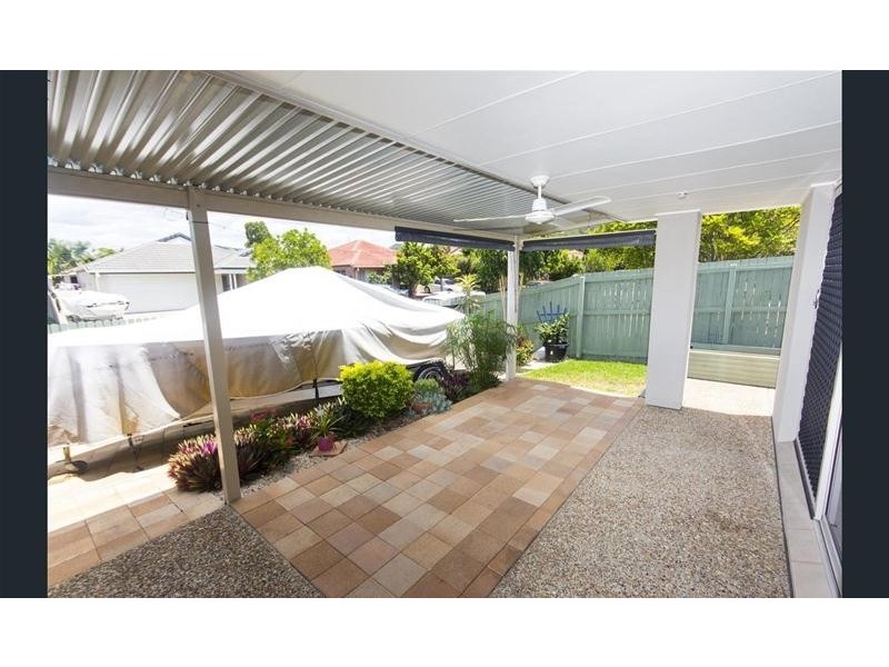 2/5 Schmarr Avenue, Upper Coomera QLD 4209