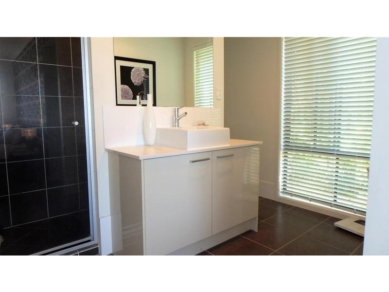 5 Turon Place, Upper Coomera QLD 4209