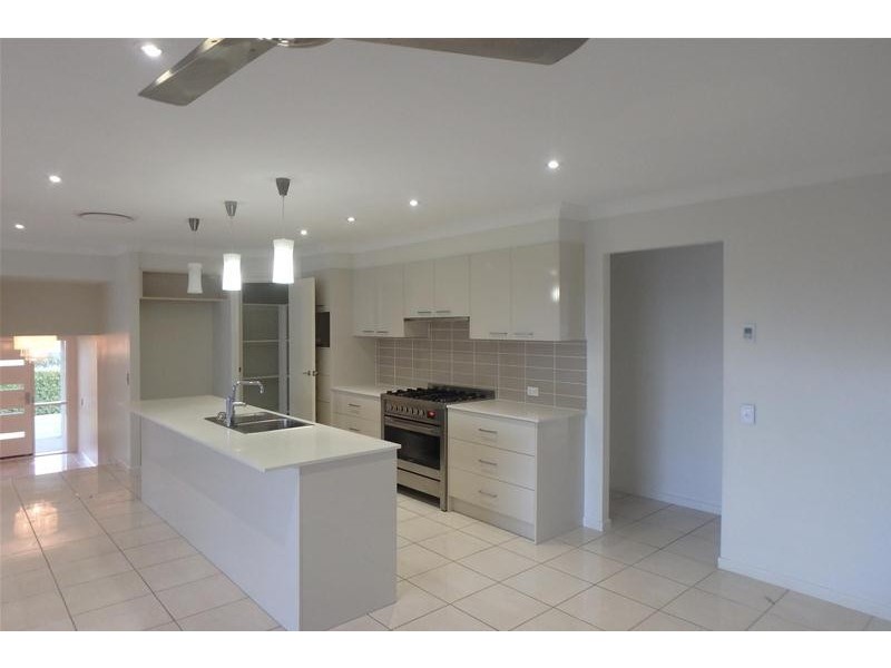 5 Turon Place, Upper Coomera QLD 4209