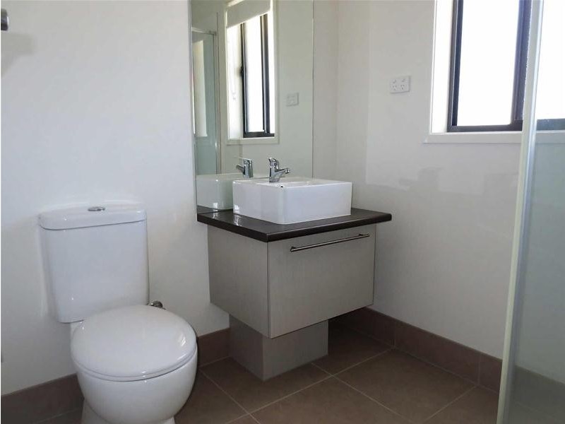 2/7  Lilly Pilly Drive, Coomera QLD 4209