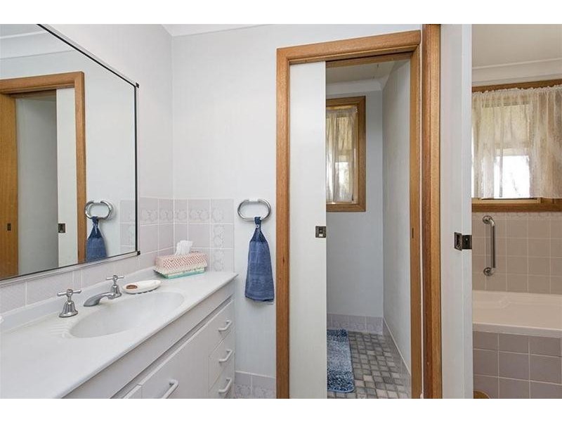 8 Pinehill Road, Gunnedah NSW 2380