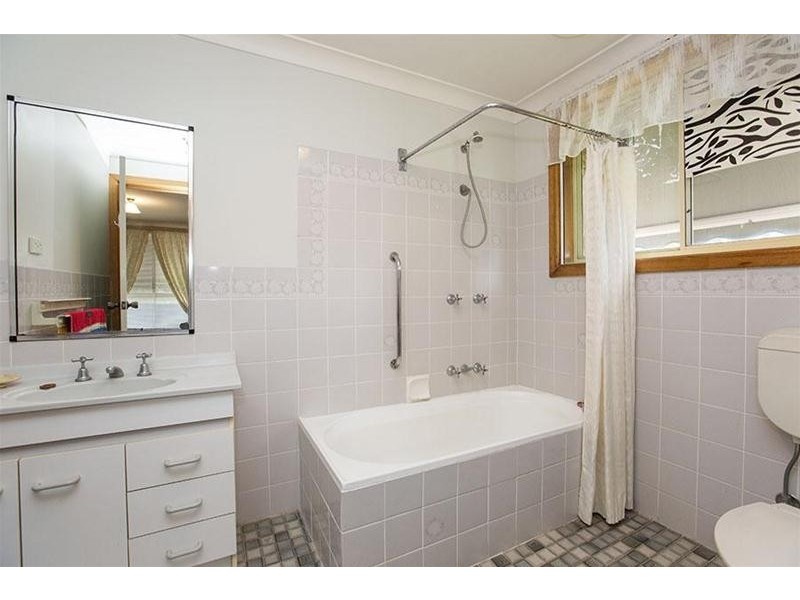 8 Pinehill Road, Gunnedah NSW 2380