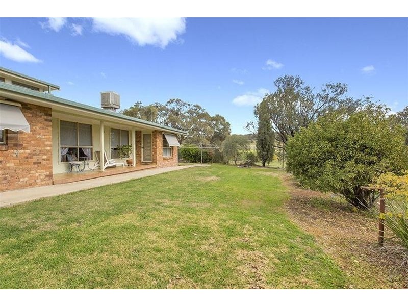 8 Pinehill Road, Gunnedah NSW 2380