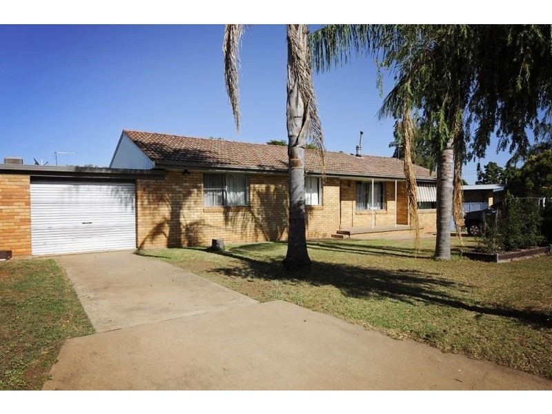 15 Pike Street, Gunnedah NSW 2380