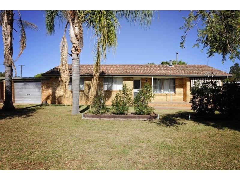 15 Pike Street, Gunnedah NSW 2380