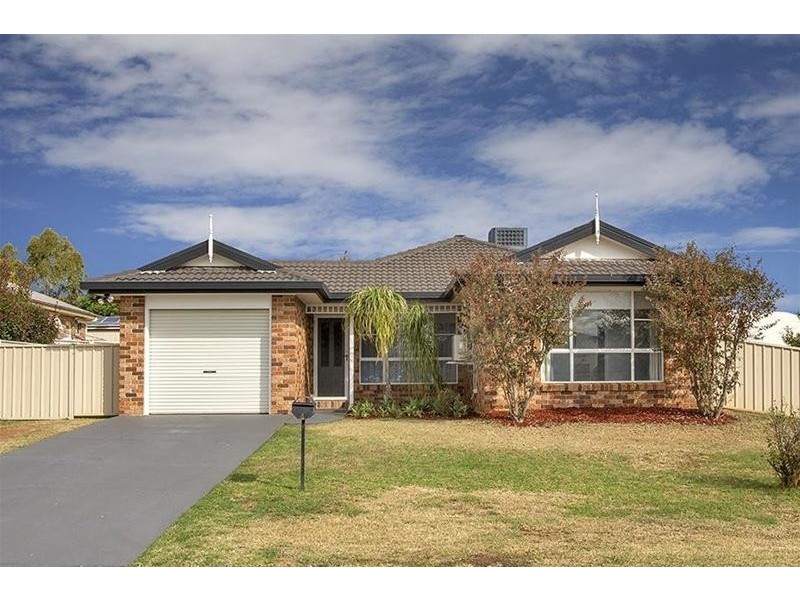 4 Smyth Close, Gunnedah NSW 2380