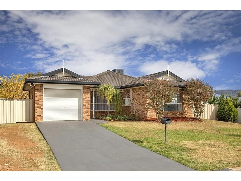 4 Smyth Close, Gunnedah NSW 2380