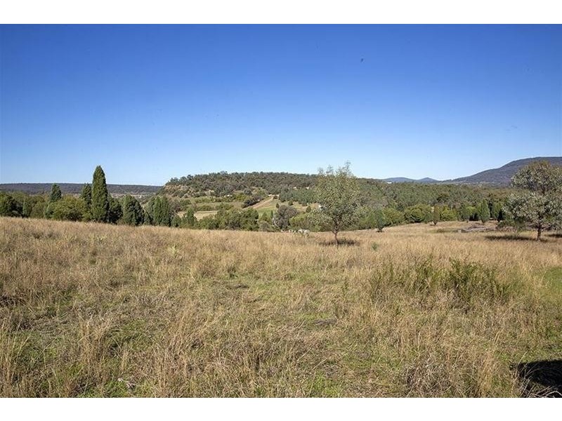 “Burrendah” 98-100 Oxley Highway, Gunnedah NSW 2380