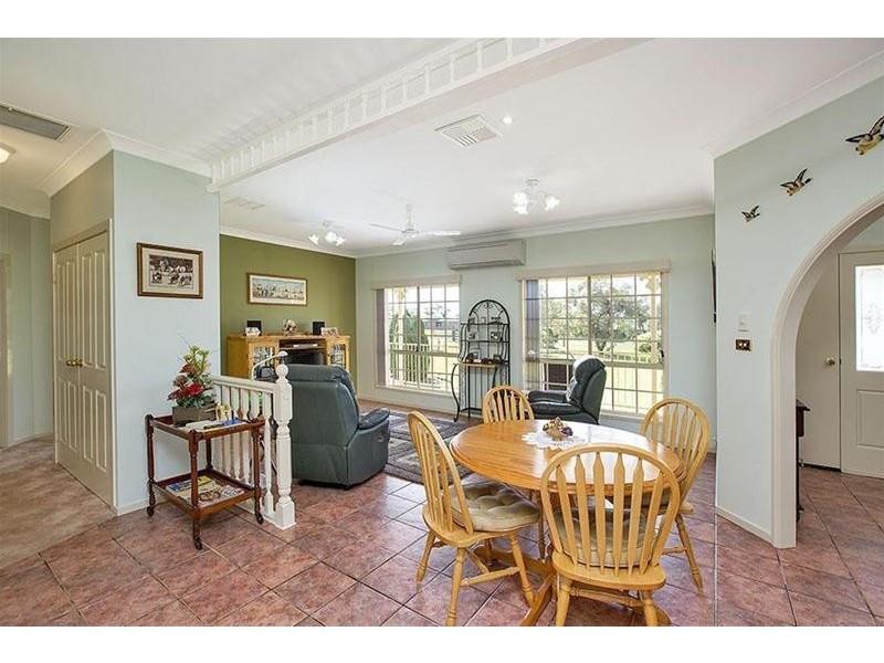 19 Galway Av, Gunnedah NSW 2380