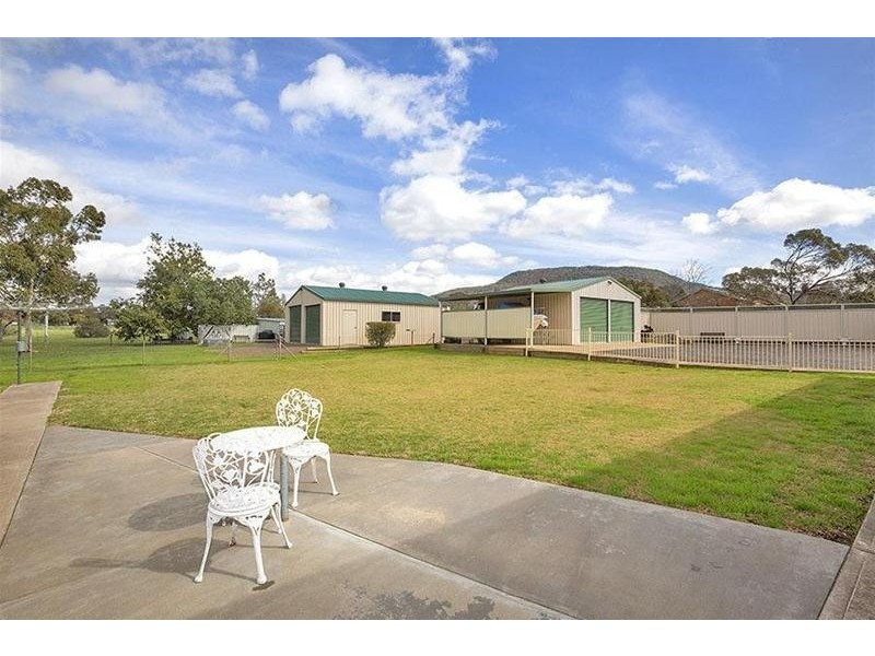 19 Galway Av, Gunnedah NSW 2380
