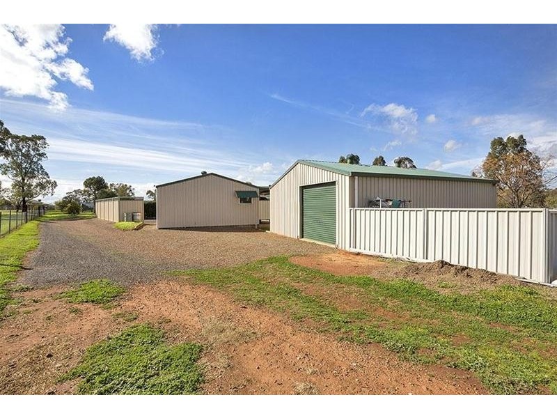 19 Galway Av, Gunnedah NSW 2380
