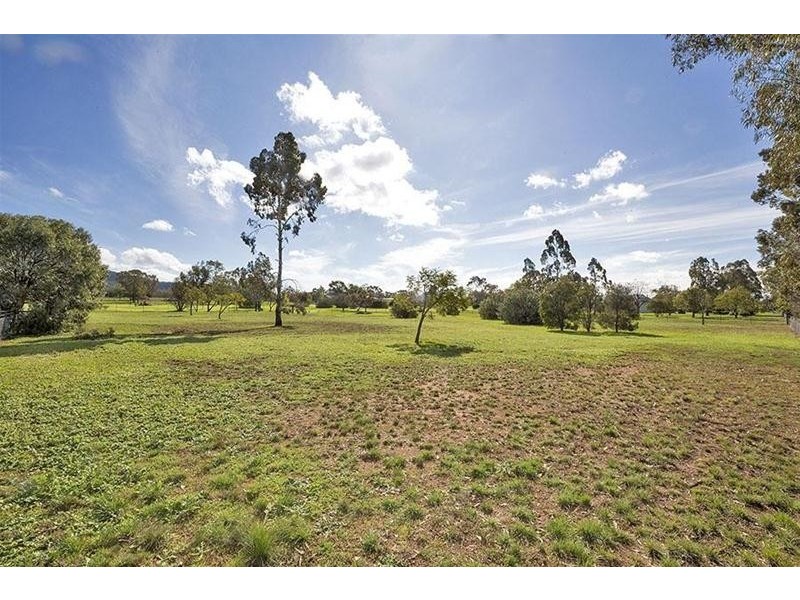 19 Galway Av, Gunnedah NSW 2380