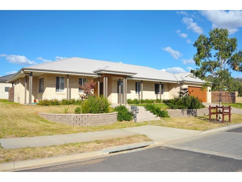 23 Tallowwood Drive, Gunnedah NSW 2380