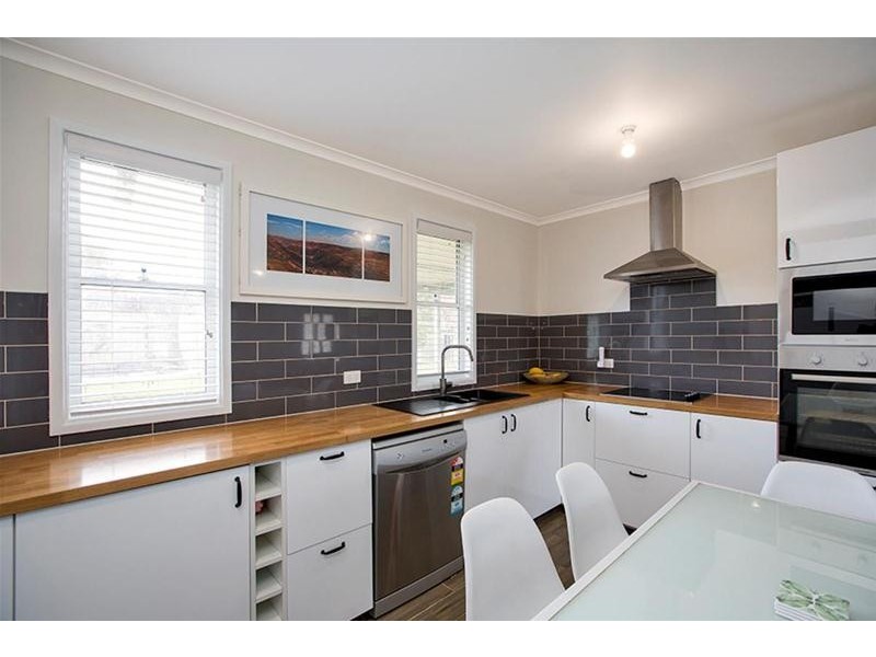 25 Herbert Street, Gunnedah NSW 2380