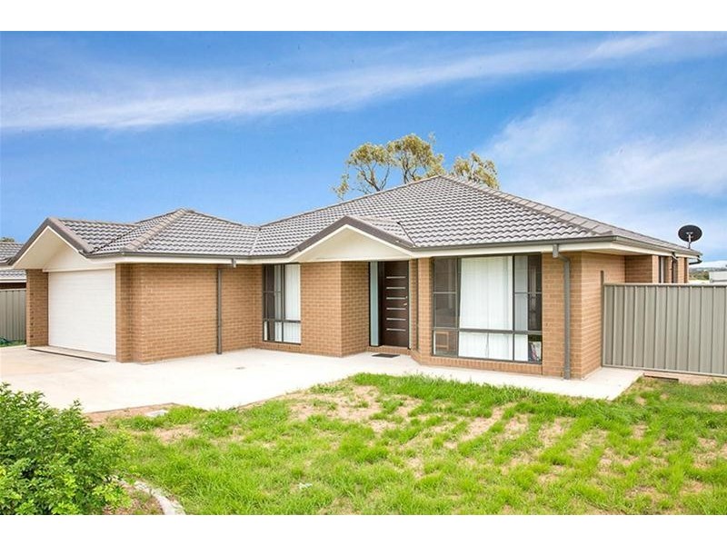 2/9 Silversmith Place, Gunnedah NSW 2380