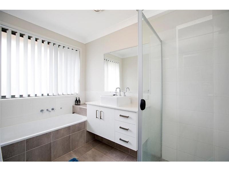 2/9 Silversmith Place, Gunnedah NSW 2380