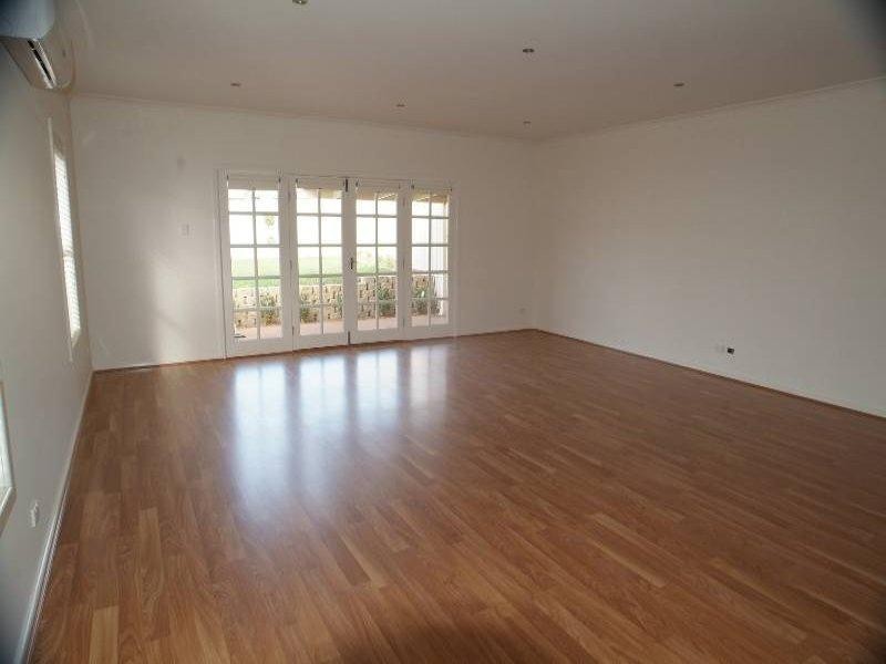 1/20 Hinton Drive, Gunnedah NSW 2380