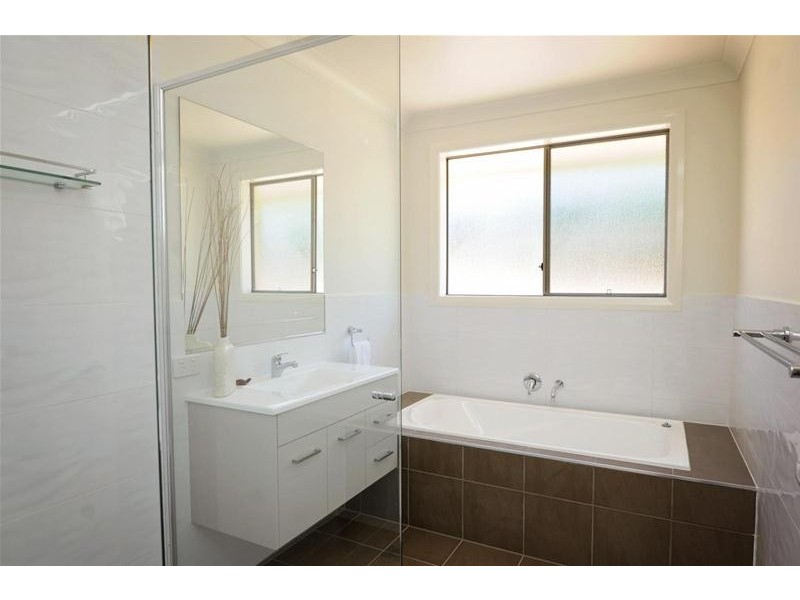 15 Sunnyside Farm Road, Gunnedah NSW 2380