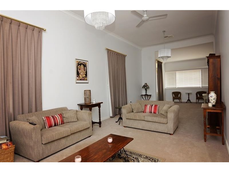 8 Galway Avenue, Gunnedah NSW 2380