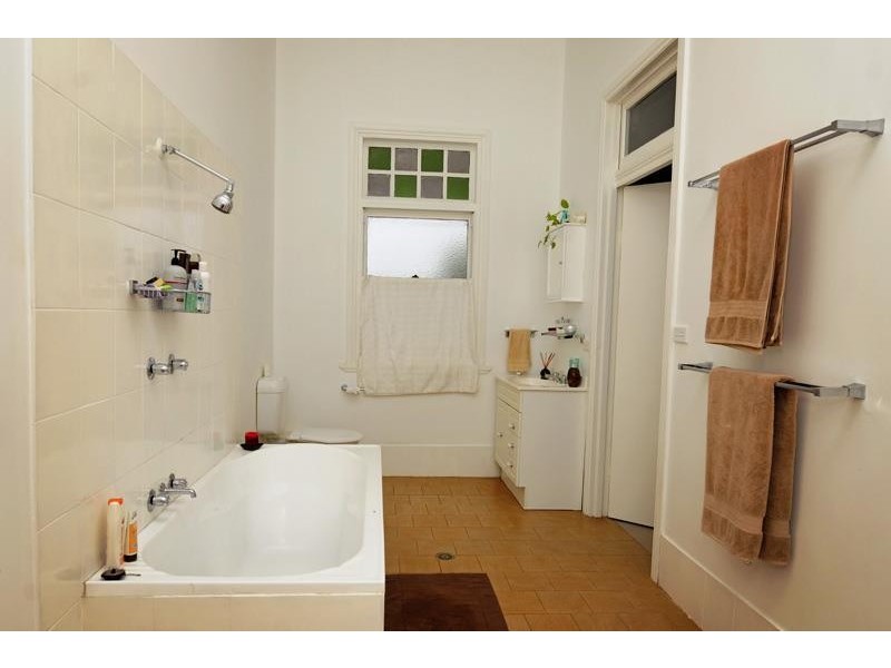 8 Galway Avenue, Gunnedah NSW 2380