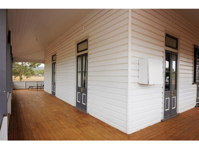 8 Galway Avenue, Gunnedah NSW 2380