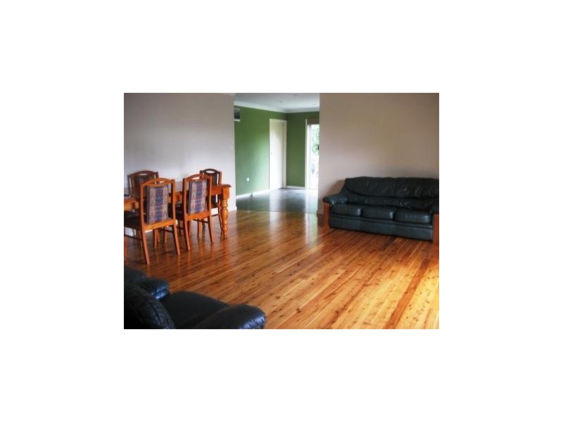 11 Ewing Street, Gunnedah NSW 2380