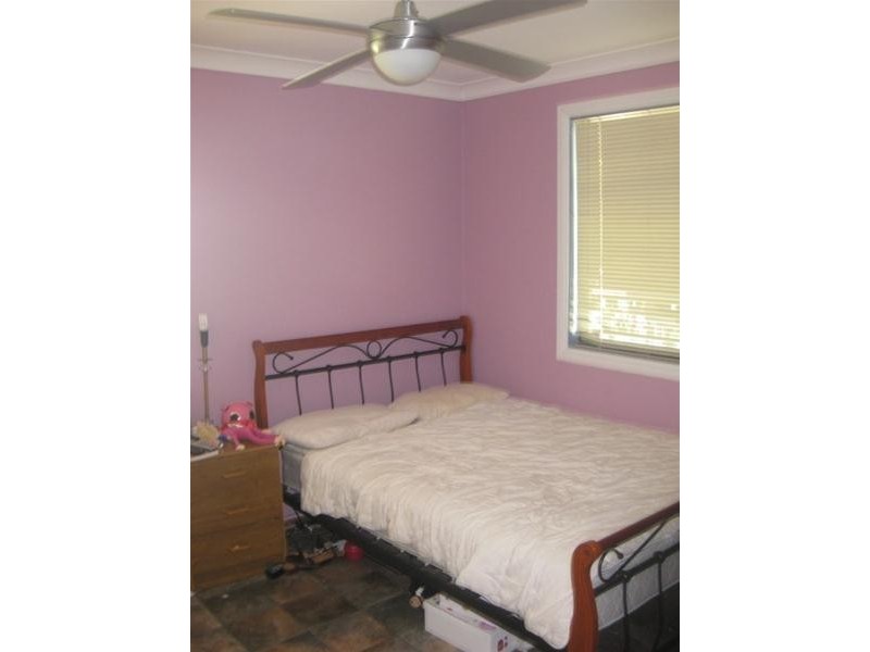 18 Breeza Street, Carroll NSW 2340