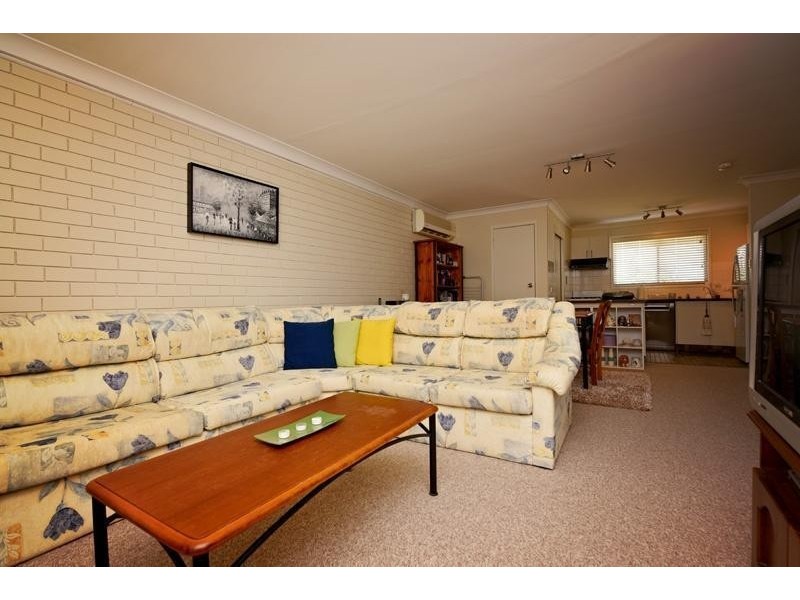 2/182 Bloomfield Street, Gunnedah NSW 2380