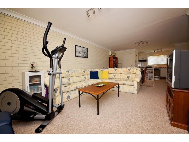 2/182 Bloomfield Street, Gunnedah NSW 2380