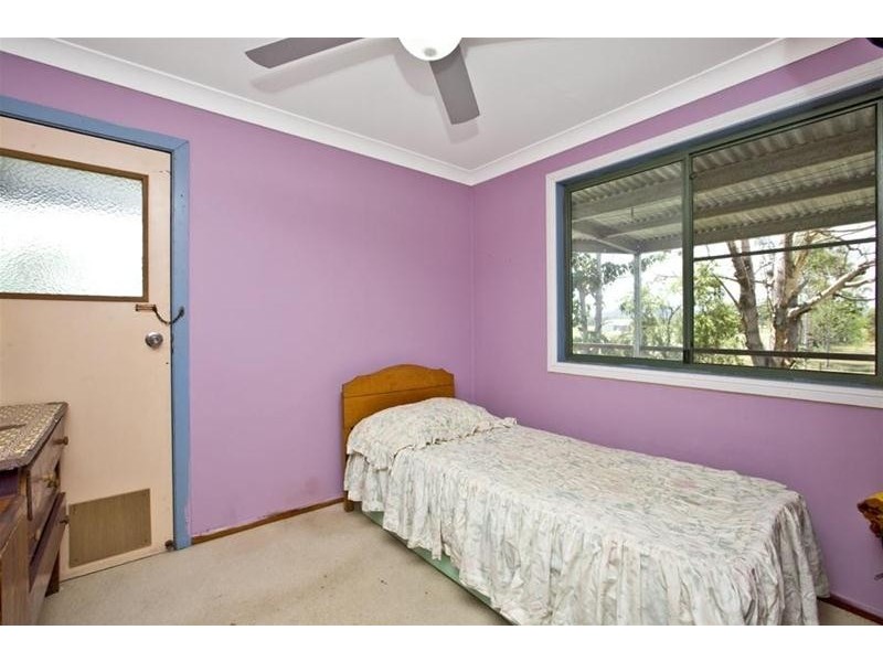 18 Breeza Street, Carroll NSW 2340