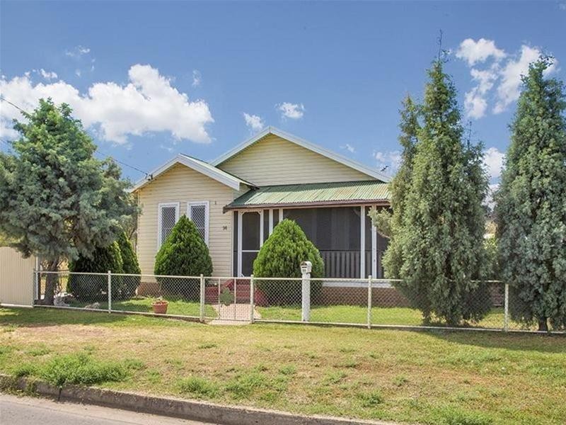 98 Bloomfield Street, Gunnedah NSW 2380