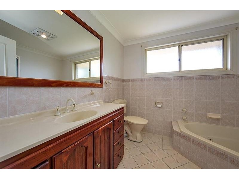 11 Hillcrest Road, Gunnedah NSW 2380