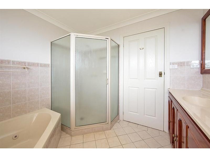 11 Hillcrest Road, Gunnedah NSW 2380