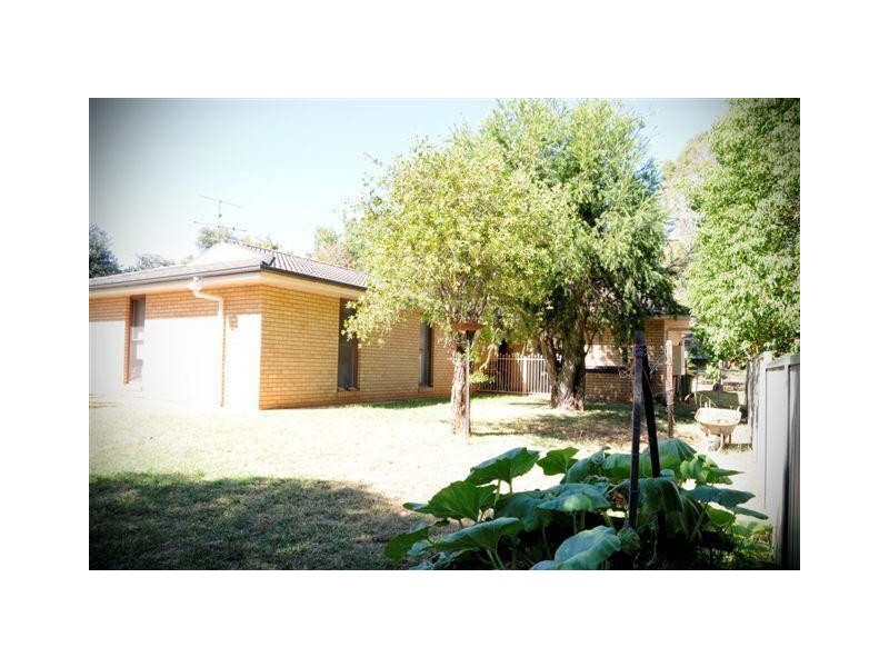 8 Gallen Avenue, Gunnedah NSW 2380