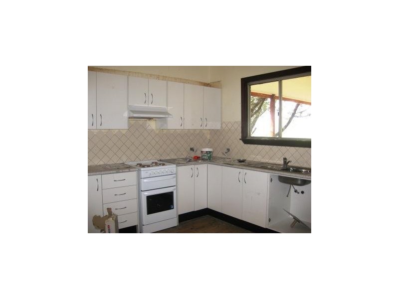 38 Phillip Street, Carroll NSW 2340