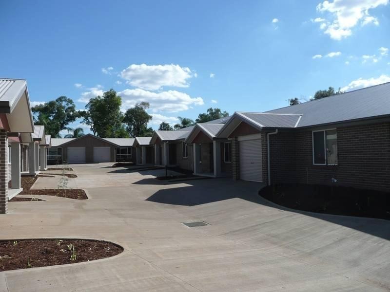 1/9 Bowen Avenue, Gunnedah NSW 2380